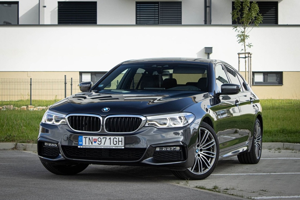 BMW 520d xDrive G30 /FINANCOVANIE / PROTIÚČET/