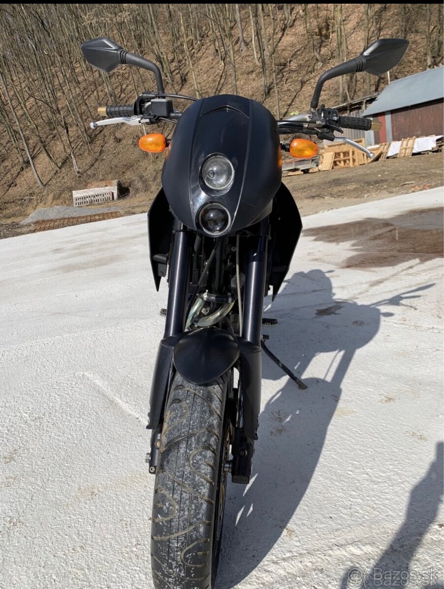 Predám motorku KTM DUKE 640