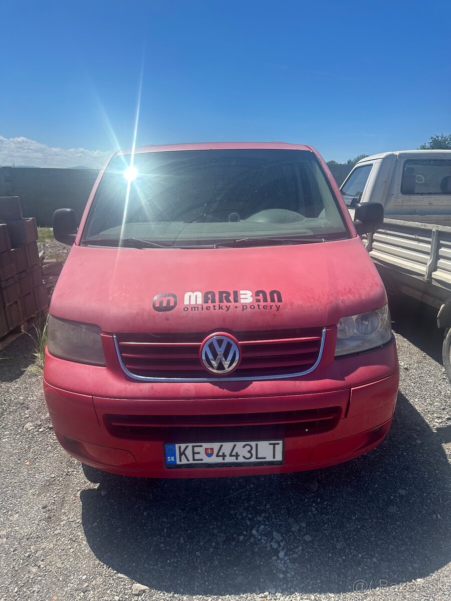 Volkswagen transporter T5. Dva kusy