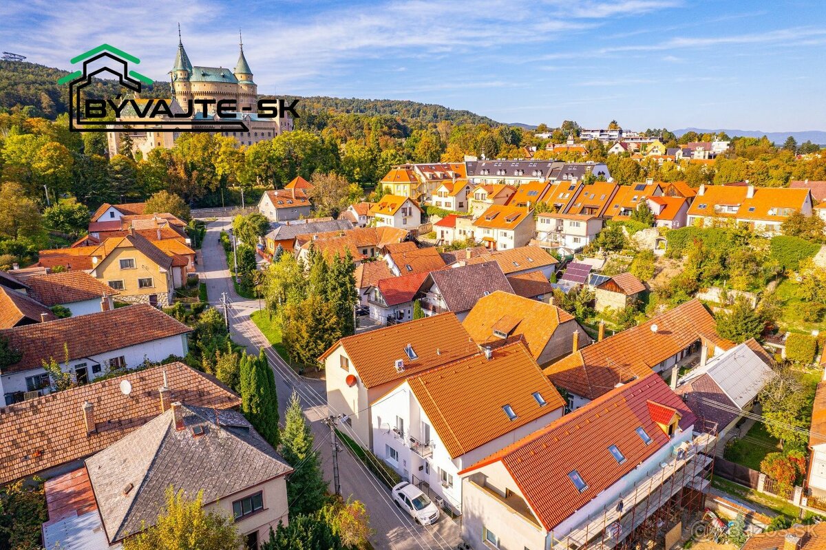 Bytová jednotka v rodinnom dome so záhradou v meste Bojnice.