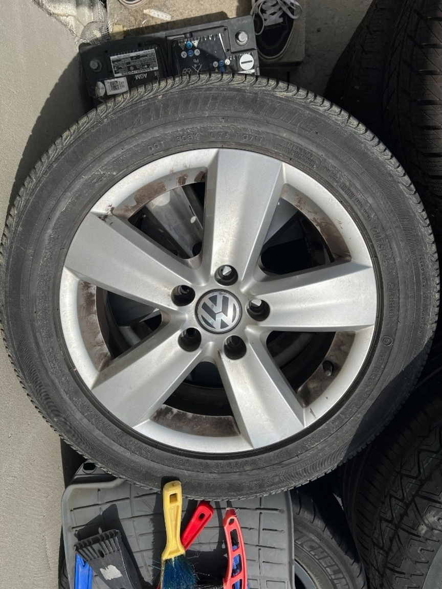 ALU kola 5x112 6J ET50 s pneu 205/55 R16