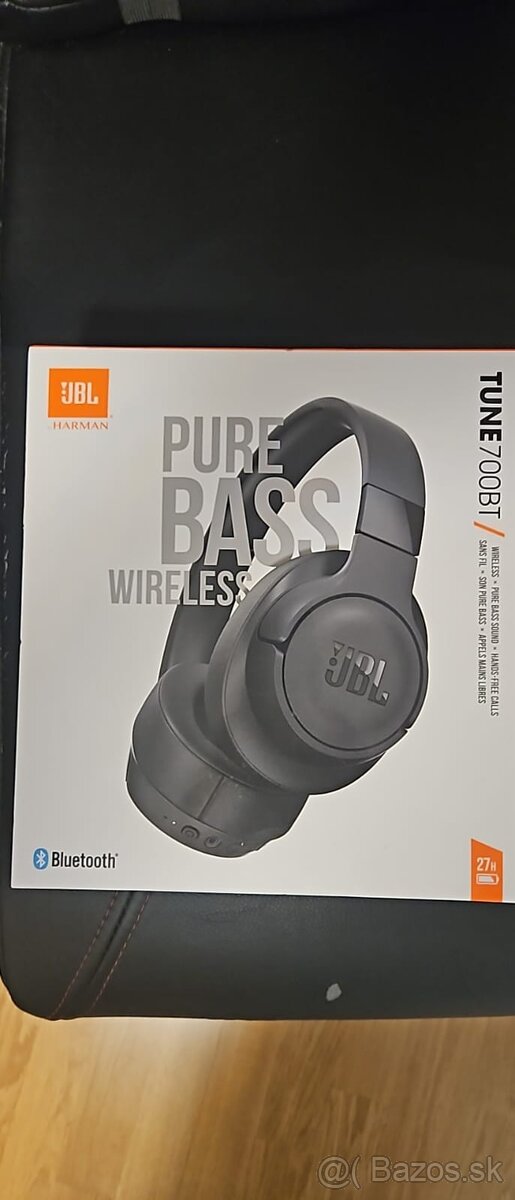 JBL 700 BT