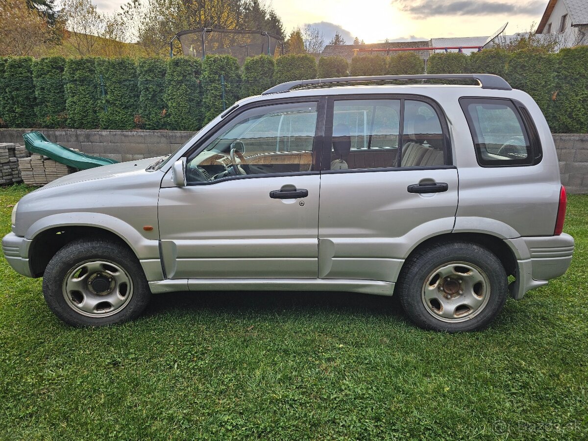 Suzuki Grand Vitara 2.5 V6 ABS