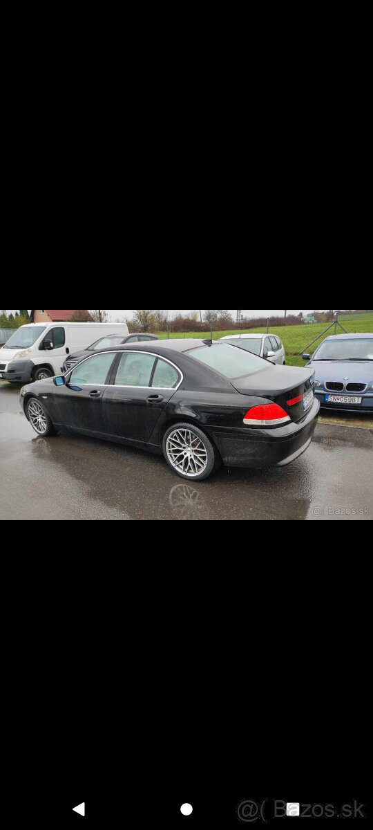 BMW 735i