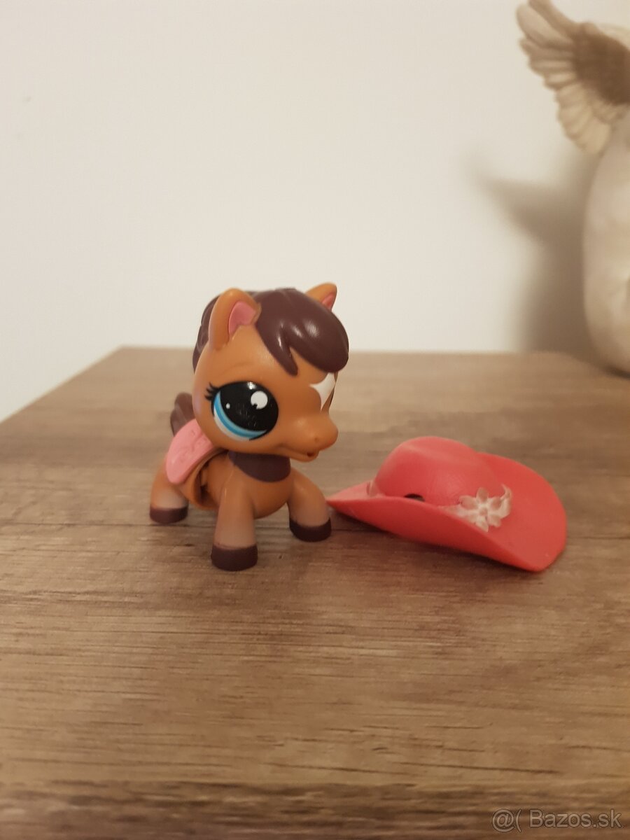 Littlest pet shop konik