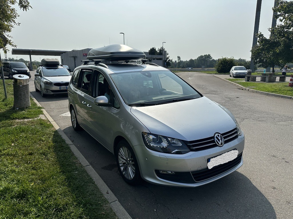 Volkswagen Sharan 2.0 TDI DSG Webasto CUP edícia 7 miestné