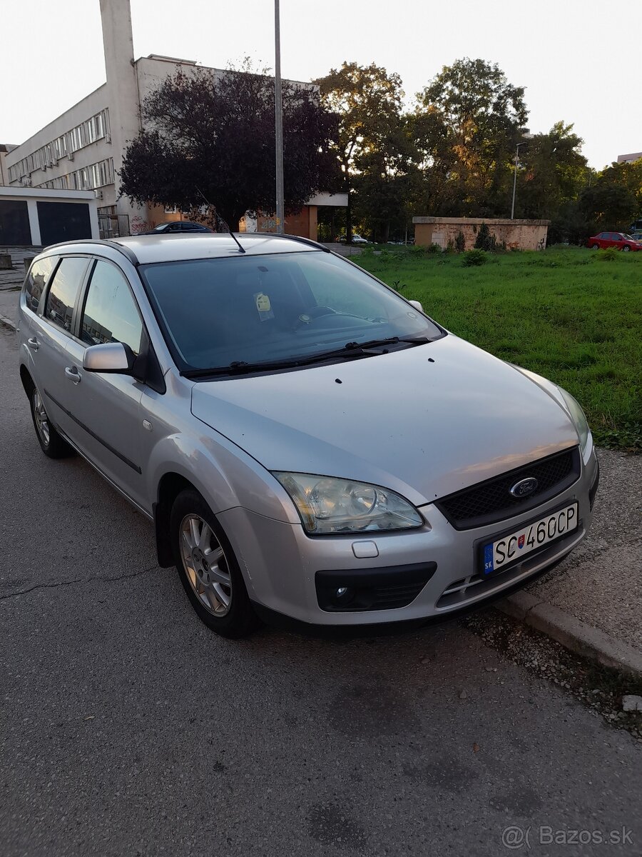 Ford focus na predaj 1.6 disel ma ťažné zariadenie