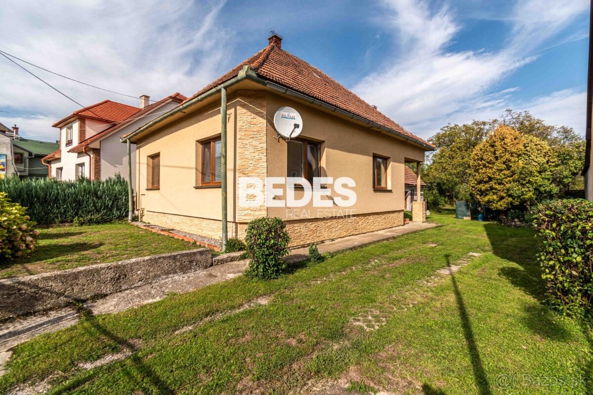 BEDES | Zrekonštruovaný rodinný dom v Nitr. Pravne, 1033m2