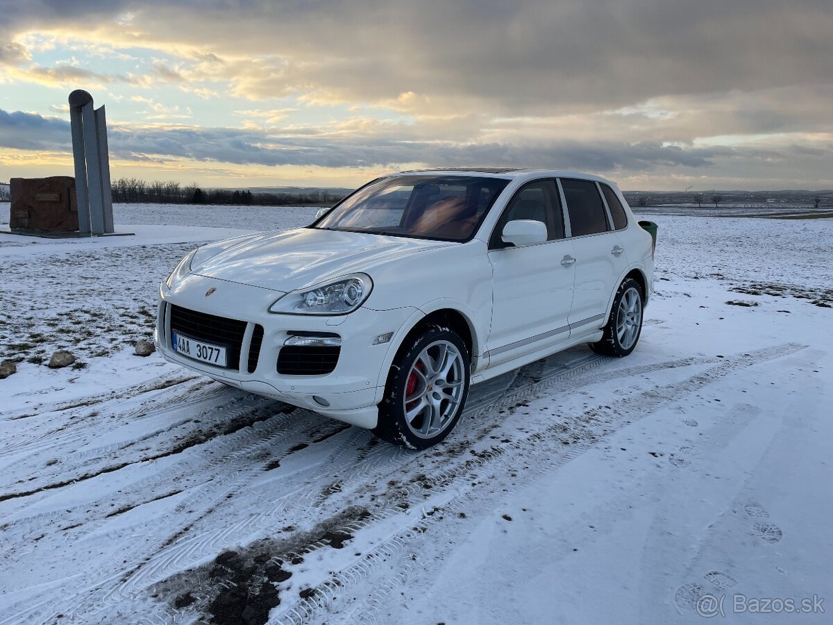 Porsche Cayenne 4,8 Turbo 139000km