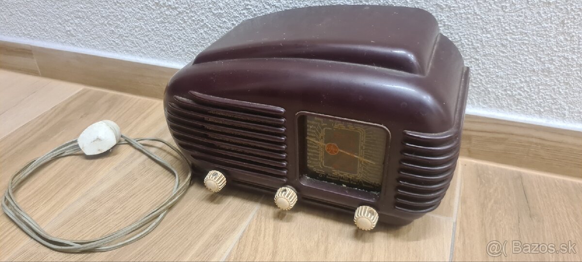 Retro radio Tesla Talisman 308U