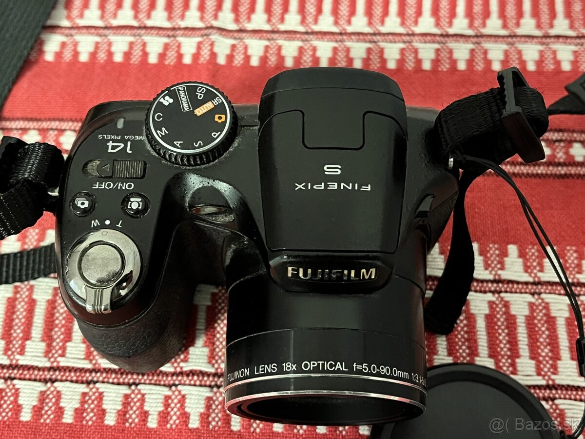 FujiFilm Finepix S2800HD