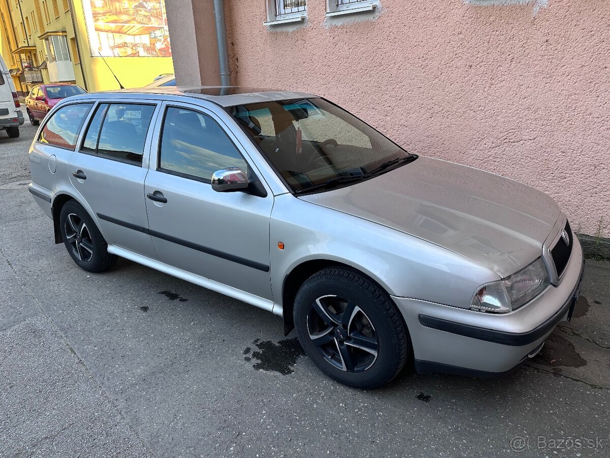 Škoda Octavia 1 combi 66kw pred FL