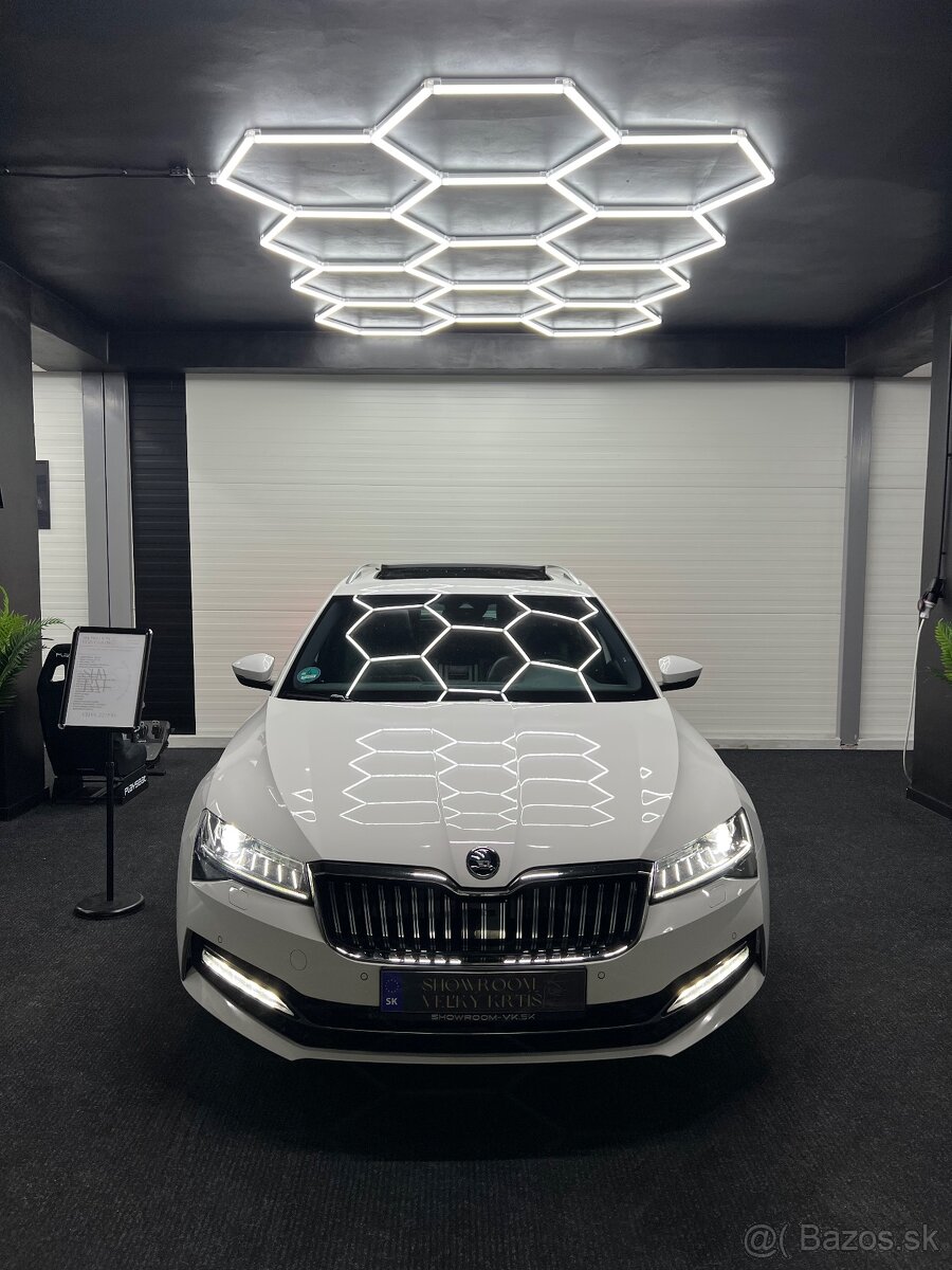 Skoda Superb 2.0tdi 140kw 2020 L&K virtual matrix 1.majiteľ