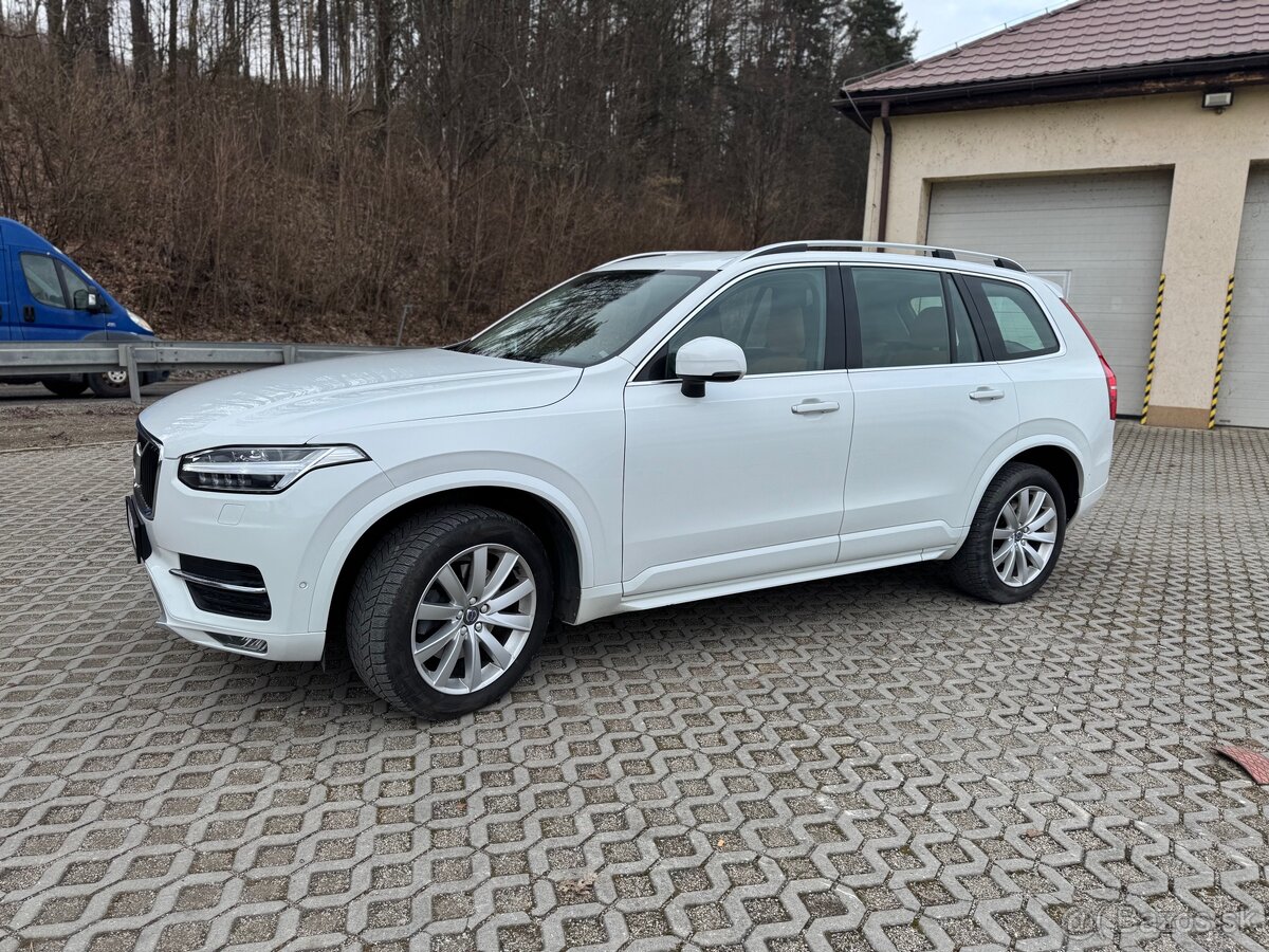 Volvo XC90 2.0 D5 165kw Momentum