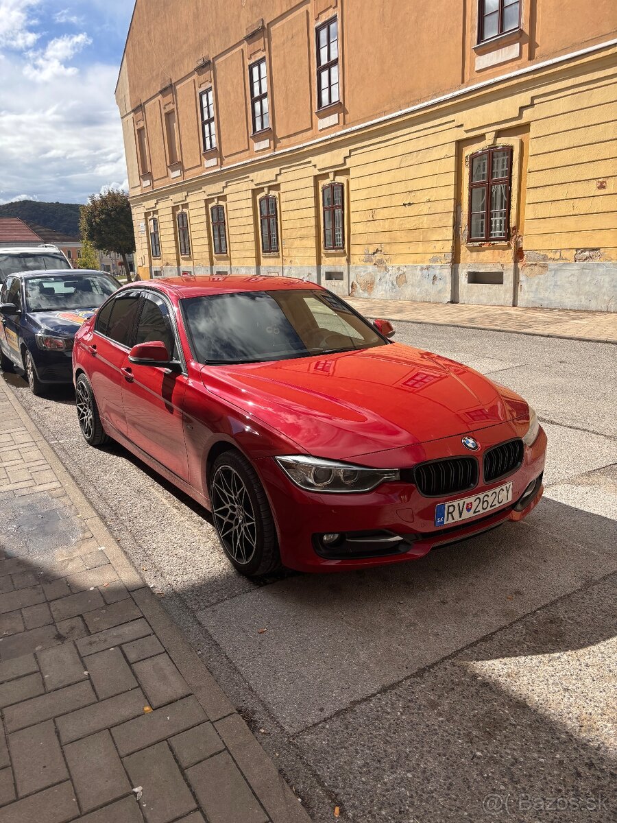 BMW F30