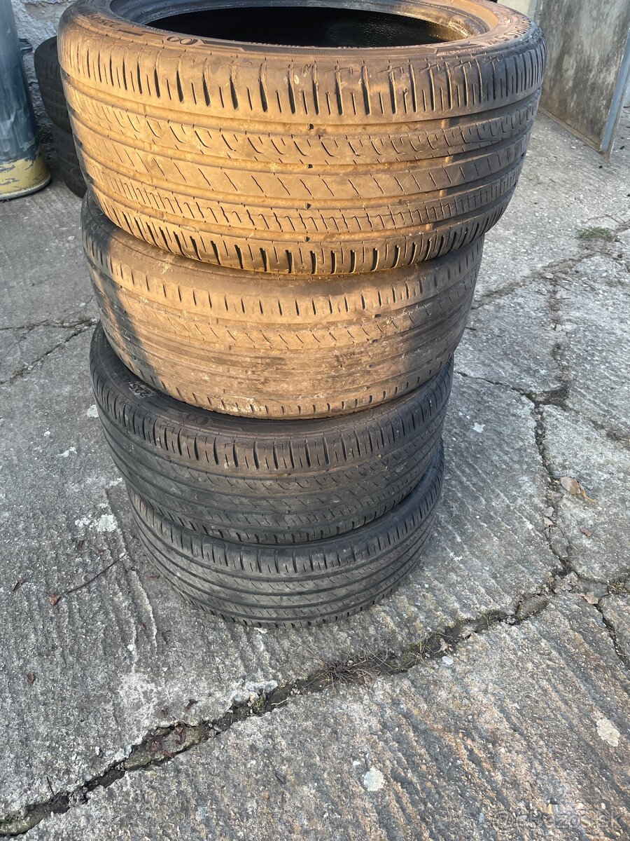 Barum RAVURIS 5hm 225/45 r17