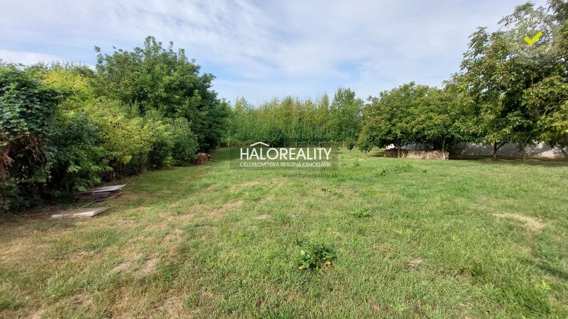 HALO reality - Predaj, pozemok pre rodinný dom 1403 m2 Kolta