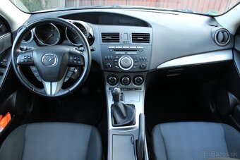 • MAZDA 3 1.6i, 77 kW, benzín, 5-st. manuál, r.v. 2009 • - 10