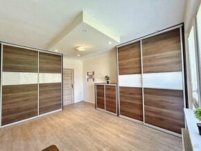 Útulný 2-izbový byt s balkónom, 52 m², Čapajevova ulica - 10