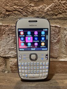 Nokia Asha 302 - 10