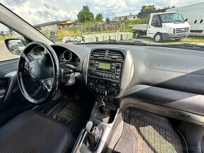 Toyota RAV4 2.0 D-4D 5D Sol 2 - 10