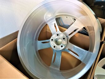 5X112 R21-ORIGINAL AUDI-UPLNE NOVE ZA TOP CENU - 10