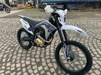 Enduro Asix XB83 250cm3 LED svetlo + Štartér - 10