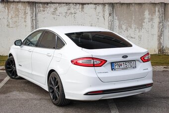 Ford Mondeo 2.0 Hybrid - 10