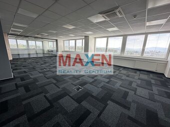 Prenájom: MAXEN, Administratívny priestor 660 m2 , 3. posc - 10