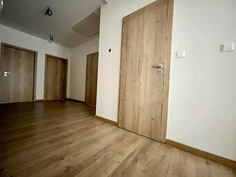 KVALITNÝ NÍZKOENERG.4i.BUNGALOV S TEPELNÝM ČERPADLOM-ŠAMORÍN - 10