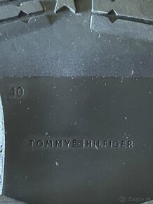 KOŽENÉ ČIERNE ČIŽMY zn.TOMMY HILFIGER č.40 - 10