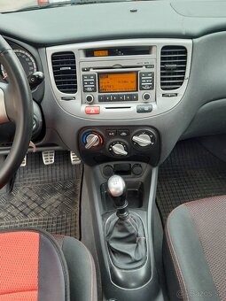 Kia Rio 1.4/16V - 10