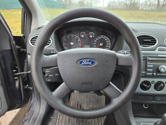 Ford Focus 1.4 __ 130 000km - 10