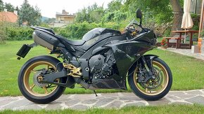 Predám Yamaha YZF R1 r.v. 2011 (Big Bang) - 10