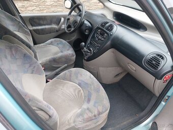 Citroen Xsara Picasso 2.0 HDI - 10