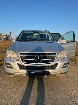 Predám Mercedes ML300 - 10