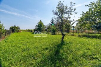 Predaj rodinného domu na 18 á pozemku, v tichej lokalite. - 10