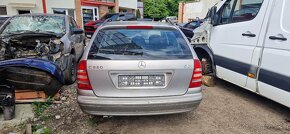 MERCEDES-BENZ C 220CDI 110KW KÓD: 646963 kombi - 10