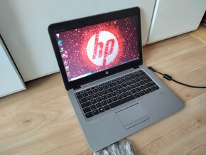 predám 12" HP elitebook / 4-jadrový procesor / 8gb ram / ssd - 10