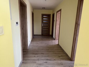 Prenájom 3-izbového bytu (87 m²) v centre obce Víťaz - 10