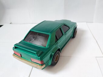 1:18 Mercedes-Benz 190E W201 - 10