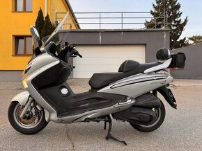 2010 SYM GTS 250 EVO , naj. 15000 km, servisní historie - 10