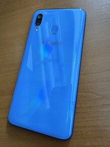 SAMSUNG GALAXY A40 4/64GB - 10