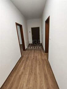 3-IZB.BYT,KOMPLETNÁ REKONŠTRUKCIA,BALKÓN,STARÉ MESTO,73m2 - 10