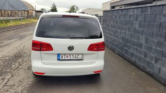 Volkswagen Touran 2.0 TDI Highline DSG - 10