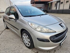 Peugeot 207 1.4i - 10