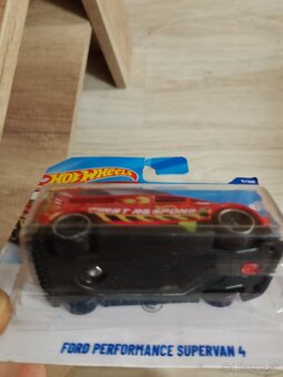 HOT WHEELS Autíčka 167ks - 10