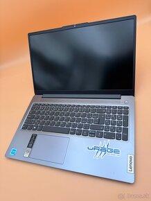 Notebook 15,6" Lenovo. Intel N100 4x800MHz.4gb ram.256gb SSD - 10