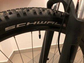 Predám e bike CUBE REACTION HYBRID 500, BLACK EDITION - 10