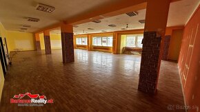 Na prenájom obchodné priestory s rozlohou 300 m2 v centre No - 10